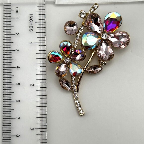 Vintage Monet Floral Brooch Pink Aurora Borealis Rhinestone Gold Tone Pin 2.25” - Picture 3 of 13